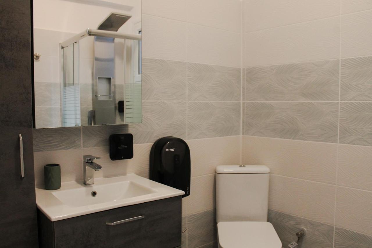 Wave Luxury Apartments Kassiopi Dış mekan fotoğraf