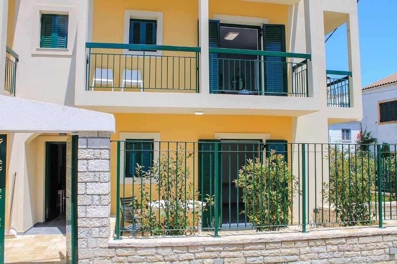Wave Luxury Apartments Kassiopi Dış mekan fotoğraf